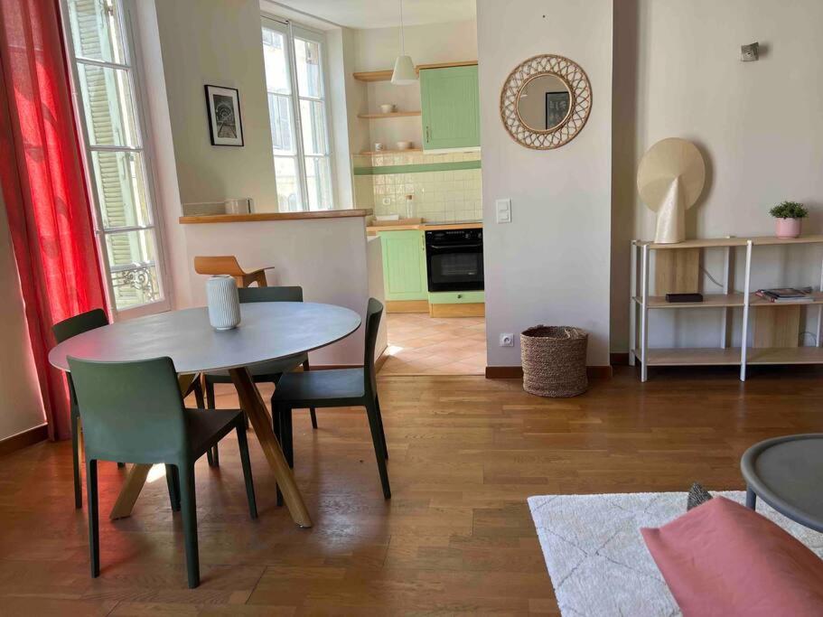 Appartement Au Centre D'Avignon Luaran gambar